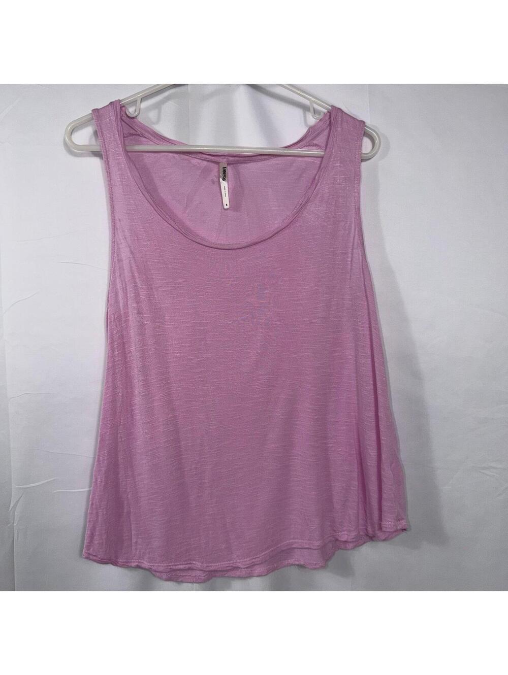Tresics Lavender Sleeveless Swing Tank Top
Size Small